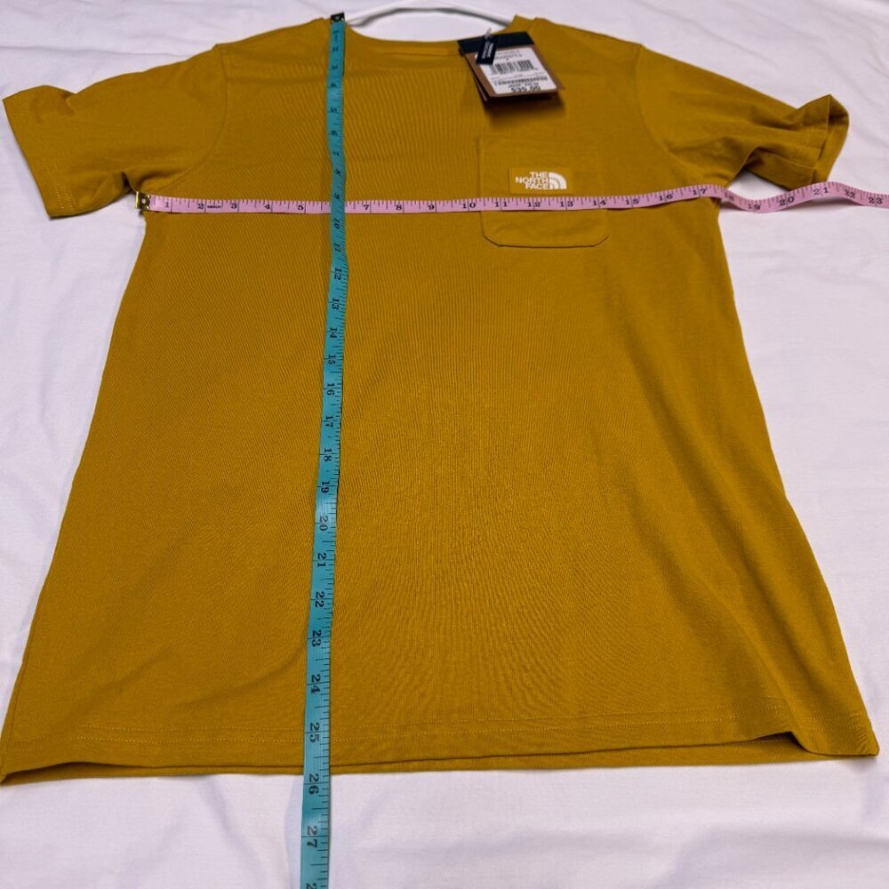 The North Face Heritage Patch Pocket Tee Women’s Small Ironwood Yellow NWT - Picture 6 of 8
